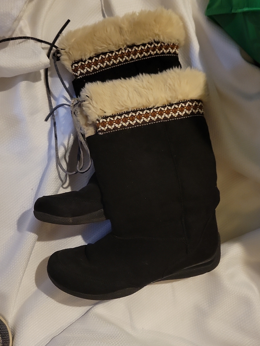 Black Faux-Fur Trim Winter Boots